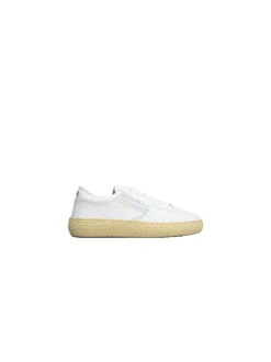 1.01 Classic - Studs