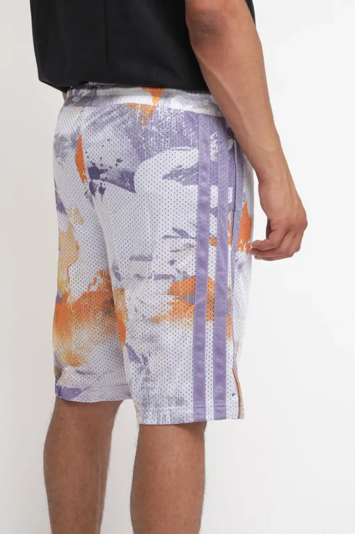 Q2 Aop Short - White/Maglil