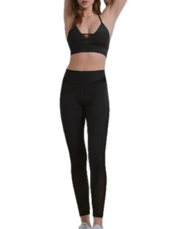 Top Fitness Con Inserto In Tulle Con Stampa Siliconata - Nero